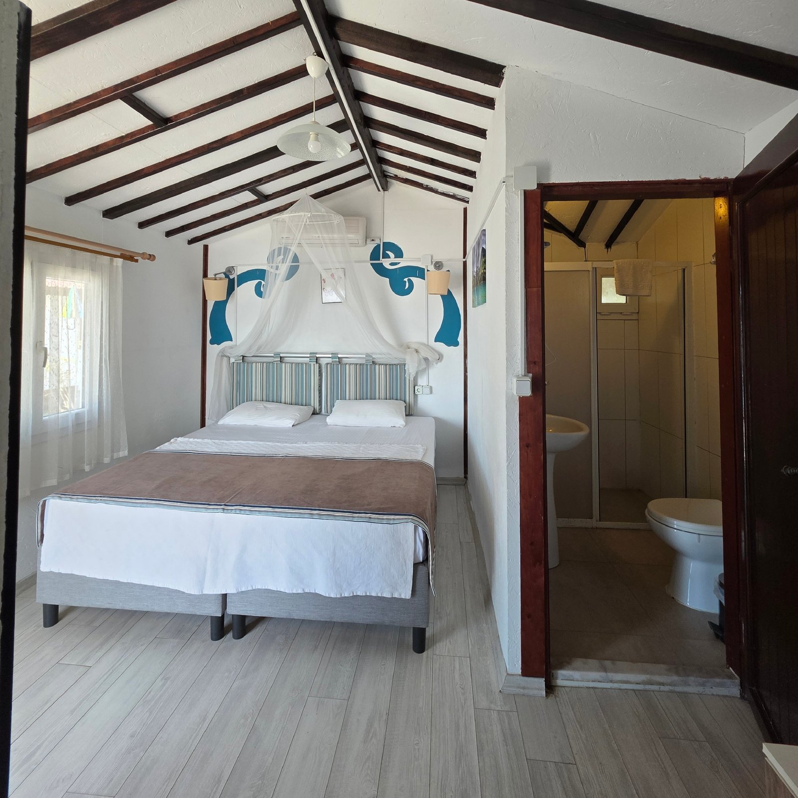 Blu Brezza standard room with twin beds